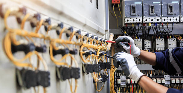 Professional Electrician technician working in Bedford, TX
